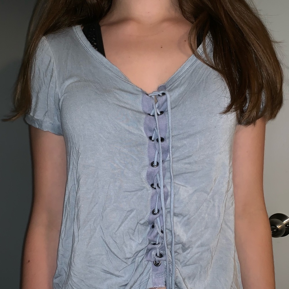 American Eagle short sleeve shirt